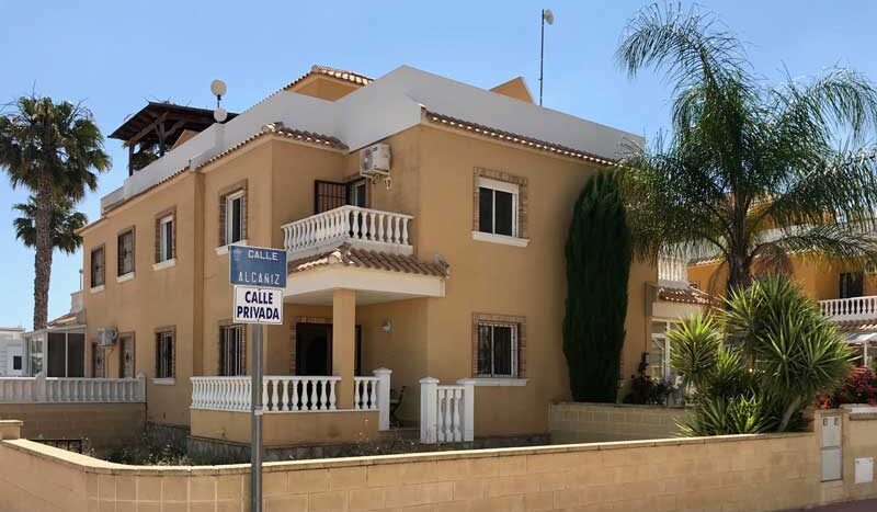 3 Bedroom House, Dona Pepa, Quesada